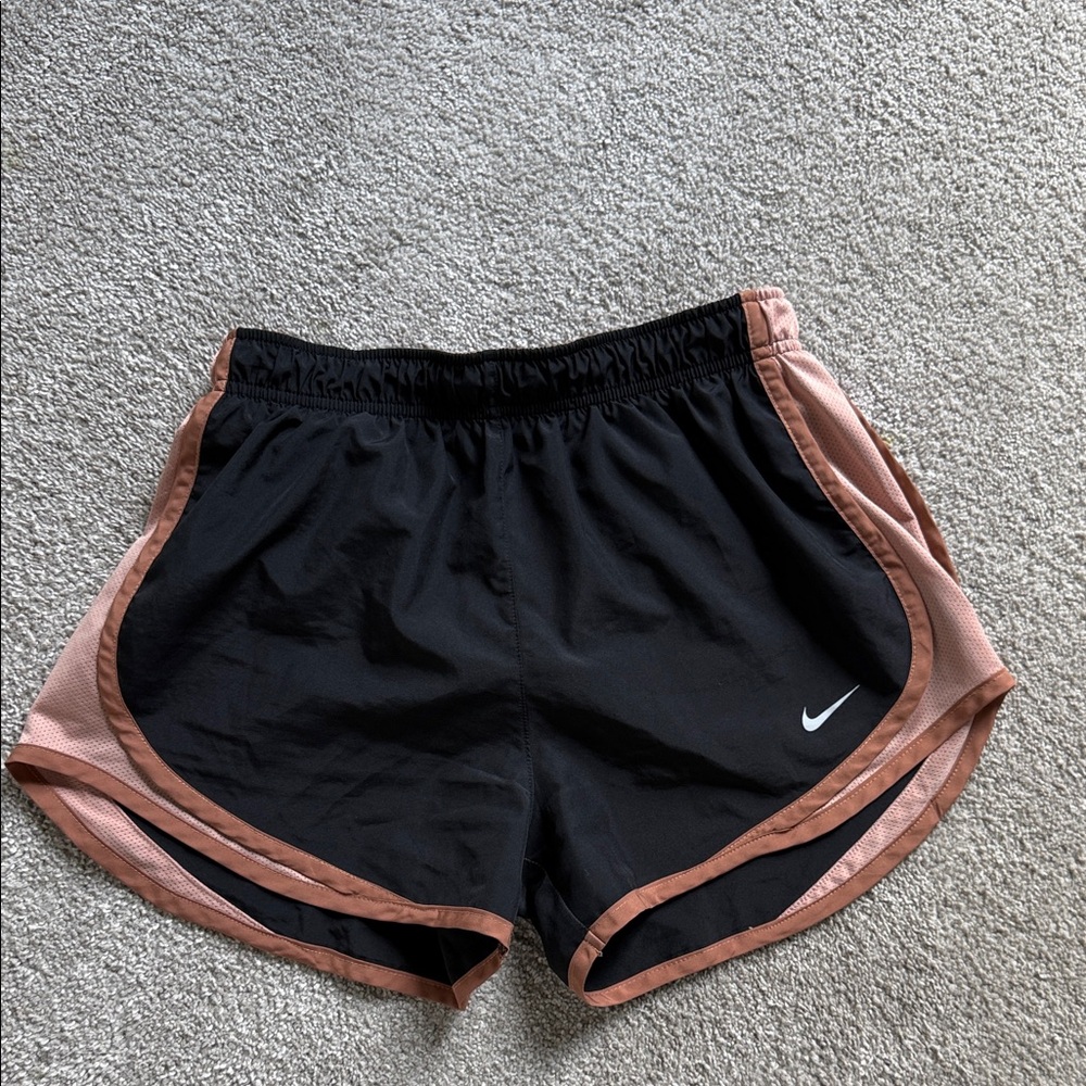 Nike Women's Black and Tan Athletic Shorts